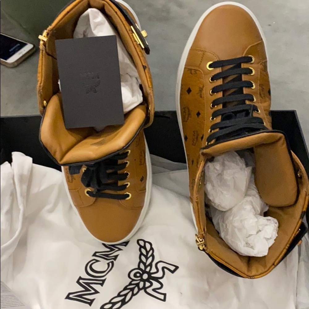 COPY - MY FAVES! MCM men’s boots Cognac size 42